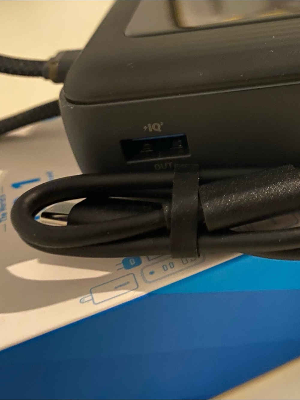 NWOT Anker Zolo Power Bank/High Speed Portable Charger w/ built in USBC Cable - Picture 4 of 8